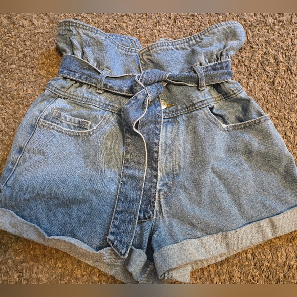 Forever 21 Pants - ****Paperback Shorts